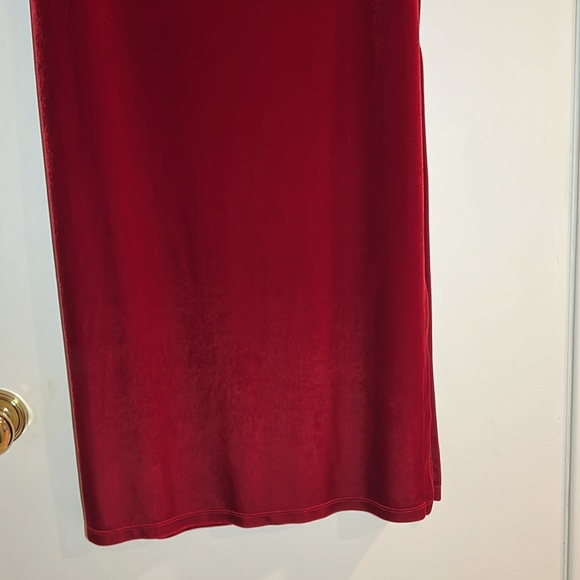 Red Velvet skirt - Picture 3 of 9